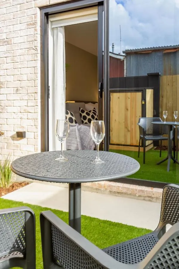 Luxury Escape For 2, Single Level Studio, Papanui Christchurch 0*,