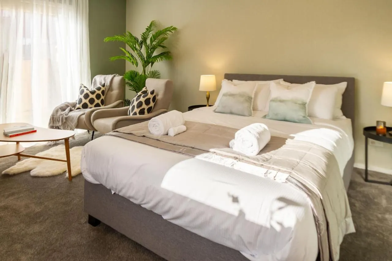 Apartment Luxury Escape For 2, Single Level Studio, Papanui Christchurch